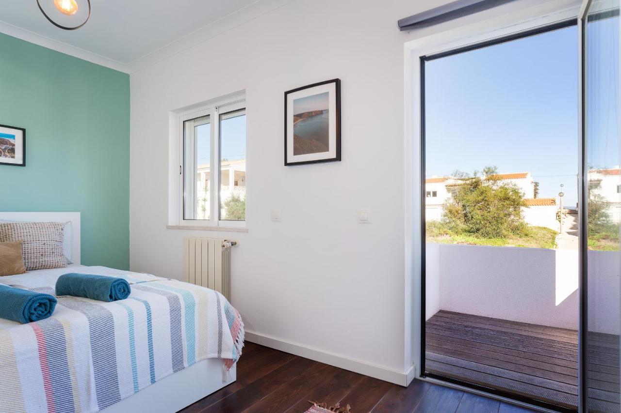 Beach House Clerigo - 2 Unique Apartments อัลเจซูร์ ภายนอก รูปภาพ