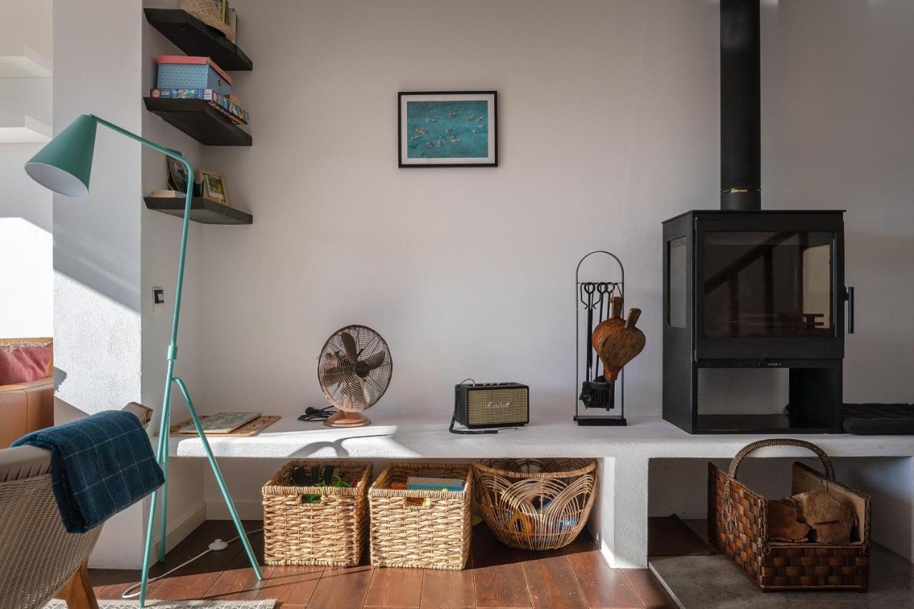Beach House Clerigo - 2 Unique Apartments อัลเจซูร์ ภายนอก รูปภาพ