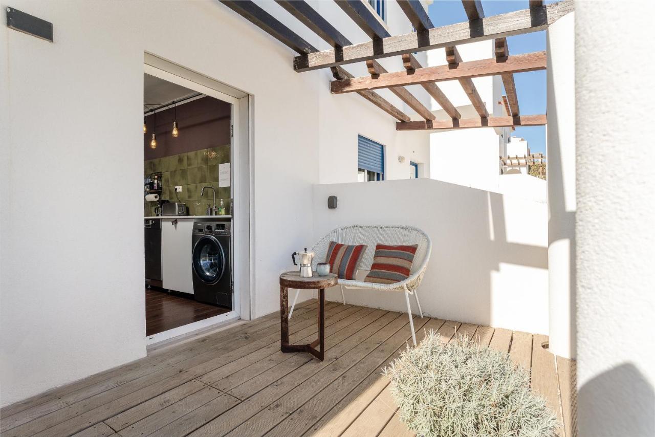 Beach House Clerigo - 2 Unique Apartments อัลเจซูร์ ภายนอก รูปภาพ