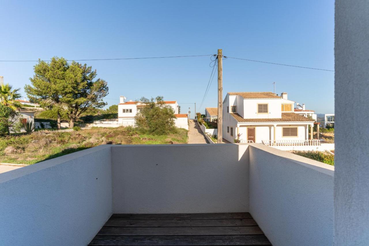 Beach House Clerigo - 2 Unique Apartments อัลเจซูร์ ภายนอก รูปภาพ