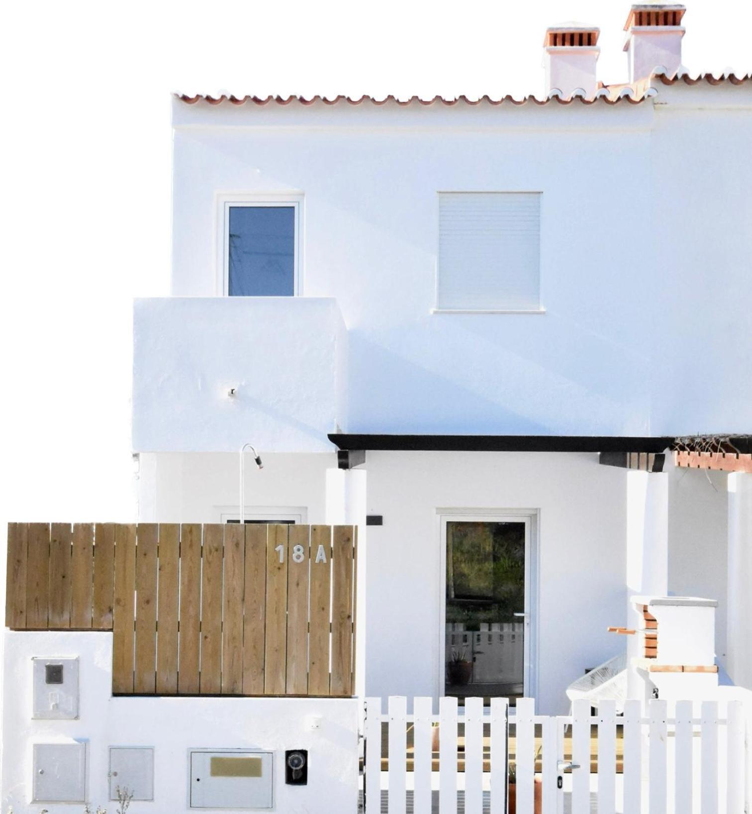 Beach House Clerigo - 2 Unique Apartments อัลเจซูร์ ภายนอก รูปภาพ